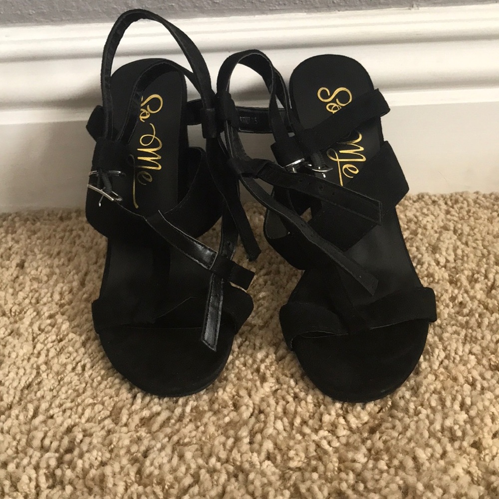 Black Chunky Heels